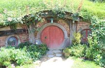 Hobbiton Afternoon Tour in Luxury Minibus from Auckland to Auckland