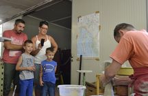 Hands on clay - be creative and make a pot