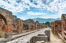 Pompeii Walking tour with Guide and ticket
