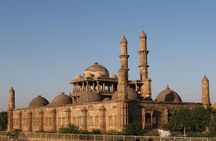 02 Nights & 03 Days Vadodara and Champaner Tour