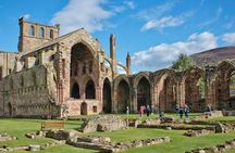Rosslyn Chapel and Hadrian's Wall Small Group Tour from Edinburgh