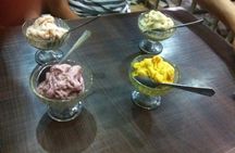 Private Street Food Tasting Tour with guide