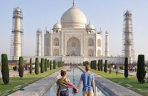 Taj Mahal & Fatehpur Sikri Day trip From Delhi
