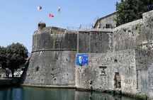 Kotor walking tour and Jaz beach - private tour