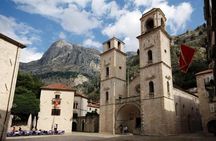 Kotor walking tour and Jaz beach - private tour