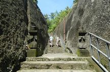 Private full-day tour with hot spring