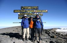 Marangu Route 6 Days 5 Nights/Kilimanjaro Climb 