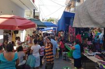 Pochutla Market, authentic day. HT