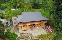 Sa Pa 2-Day Moderate Trek and Homestay Limousine Tour from Hanoi