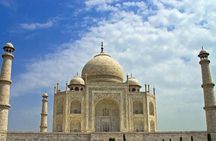 Private Taj Mahal Guided tour from Delhi with Tickets
