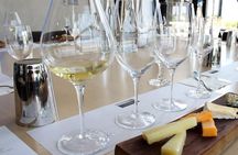 Luxury Toronto to Niagara Wine Tour: Flight & Limo Package