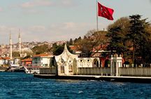 Half-Day Bosphorus Cruise to Black Sea from Istanbul with Lunch 