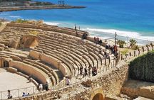 Tarragona and Sitges Tour with Small Group and Hotel Pick Up