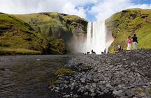 Reykjavík: South Coast & Northern Lights Small Group Tour