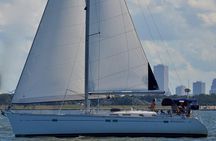 Private New Orleans 2-Hour Sail Aboard a Luxury Yacht