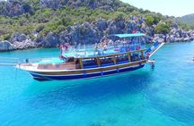 Private Daily Boat Tour ! 