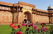 Private One Day Taj Mahal Tour by Gatimaan Express Train
