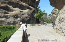 2 Day Transfer to Delphi - Meteora From Athens