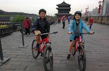 Xi'an City Center Private Cycling and Walking Tour 