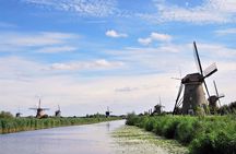 Kinderdijk, The Hague, Mauritshuis Private Tour from Amsterdam