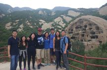 Longqingxia Gorge Cruise and Guyaju Cave Dwellings Private Day Tour