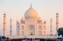  Taj Mahal Sunrise Day-Trip with Breakfast at Oberoi trident