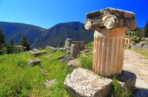 Athens: Delphi Small Group Experience with Arachova visit