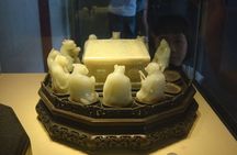 Beijing's Forbidden City with Special Viewing of Treasure Gallery and the Great Wall Ruins at Badaling