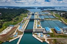 Excursion of the Panama Canal Miraflores Lock, Aguas Claras