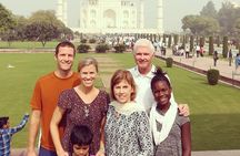 Skip-the-Line Taj Mahal Private Tour with Museum and Mousoleum