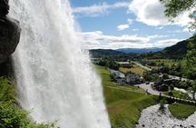 PRIVATE GUIDED TOUR: Folgefonna Glacier & Bondhus Valley from Bergen, 10 hours