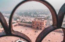 Guided Old Delhi Rickshaw Adventure with Pick‑Up & Drop-Off