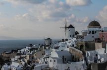 Explore Akrotiri and Oia Private Tour