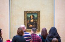 Louvre Museum Guided Tour with 1-Day Hop-On Hop-Off Bus Ticket