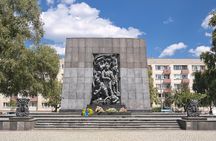 Private Jewish Warsaw Tour with social-distance bus
