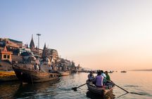 Private 5-Hour Varanasi Tour at Dawn Including Boat Ride