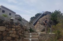Sunset view & hiking through Seoul Fortress with seafood Market