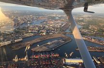 Private Sightseeing Flight Over Hamburg 