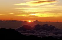 Haleakala Sunrise Tour with Breakfast and West Side Pickup