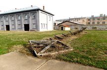 Private Day Trip from Belgrade: Nis Sightseeing Tour & Devil's Town 