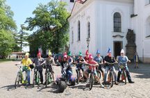 Live-Guided 180 min Glorious e-Scooter and eBike tour