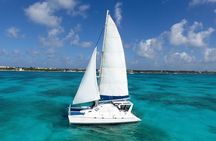 Catamaran Sailing Experience & Snorkeling Tour to Isla Mujeres