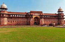 Private Tour: Day Trip to Agra from Delhi Including Taj Mahal and Agra Fort