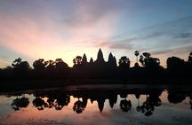 Sunrise Small Group Tour to Angkor Wat Temple