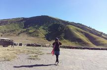 East Java Tours: 3 Days Mount Bromo & Mount Ijen Crater Tour start from Surabaya