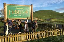 Auckland to Rotorua via Hobbiton Small Group Tour (One Way)