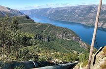 Guided hike to Florli 4,444 steps