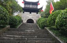 Self-Guided Tour:Southern Great Wall and Furong old Town From Fenghuang
