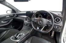 VIP Cape Town Private Guided Tour in Premium Luxury Vehicle