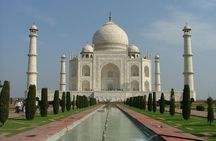 Chennai to Taj Mahal and Agra Same Day Tour with Return Flights